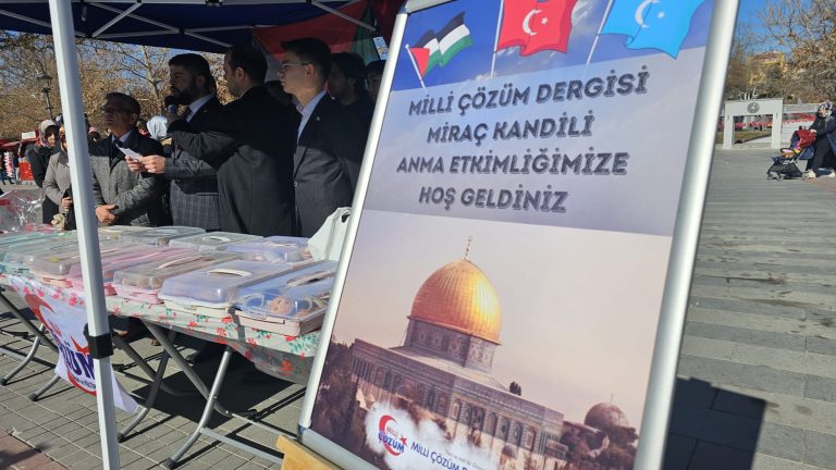 MİLLİ ÇÖZÜM DERGİSİ KONYA TEMSİLCİLİĞİ'NDEN ''MİRAÇ KANDİLİNİ ANLAMA ve 6 ŞUBAT DEPREM ŞEHİTLERİNİ ANMA'' PROGRAMI DÜZENLENDİ